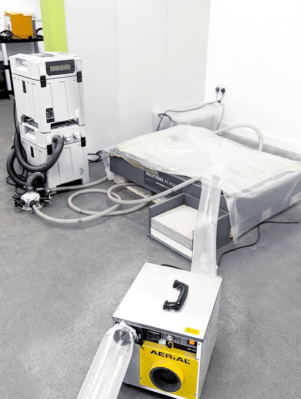 Learn how to effectively deliver dry air to the affected materials Learn how to effectively deliver dry air to the affected materials